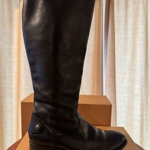 Black distressed Leather Women's Frye snap Boots